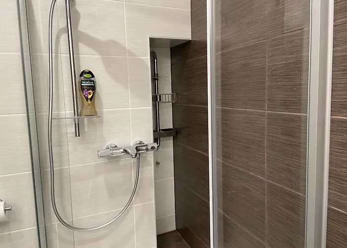 アパート Old Town Modern