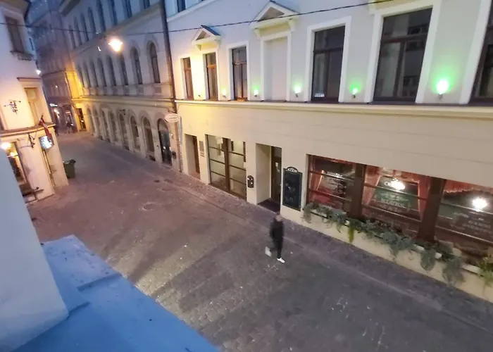 Old Town Modern Apartment