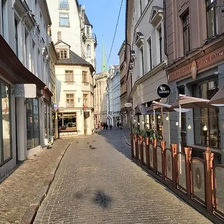 Old Town Modern Apartment *